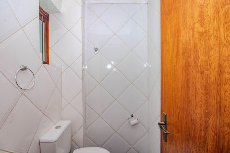 Casa para alugar com 216m², 5 quartos e 3 vagas Casa para alugar com 216m², 5 quartos e 3 vagasLavabo