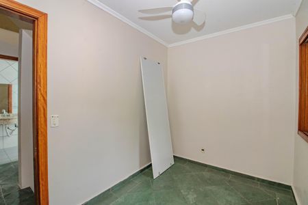 Casa para alugar com 216m², 5 quartos e 3 vagas Casa para alugar com 216m², 5 quartos e 3 vagasQuarto 2