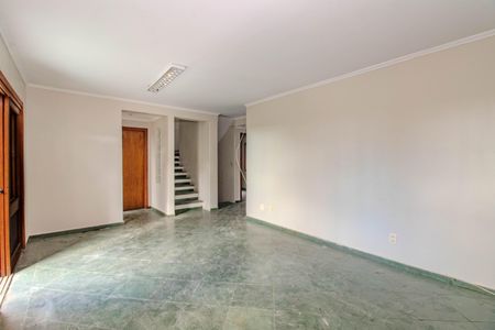 Sala de casa à venda com 5 quartos, 216m² em Morro Santana, Porto Alegre