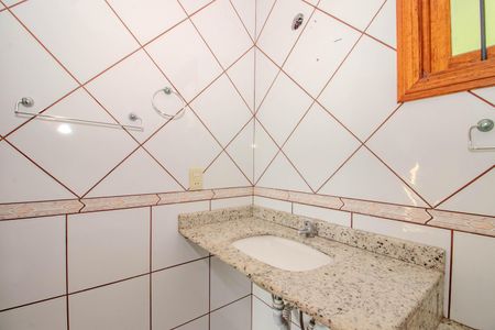 Casa para alugar com 216m², 5 quartos e 3 vagas Casa para alugar com 216m², 5 quartos e 3 vagasBanheiro da Suíte