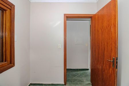 Casa para alugar com 216m², 5 quartos e 3 vagas Casa para alugar com 216m², 5 quartos e 3 vagasQuarto 1