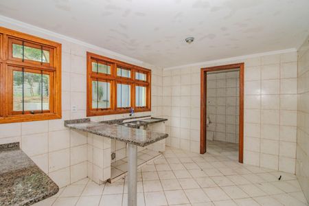 Casa para alugar com 216m², 5 quartos e 3 vagas Casa para alugar com 216m², 5 quartos e 3 vagasCozinha e Área de Serviço