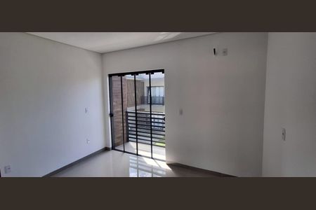 Casa de condomínio para alugar com 182m², 3 quartos e 1 vagaSala