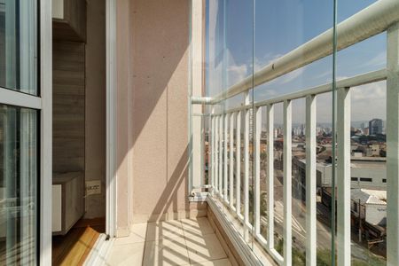 Apartamento à venda com 50m², 2 quartos e 1 vaga Apartamento à venda com 50m², 2 quartos e 1 vagaVaranda