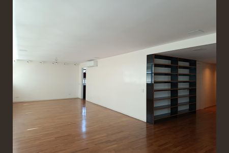 Apartamento à venda com 164m², 2 quartos e 1 vaga