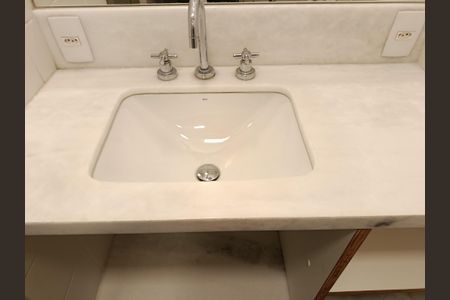 Apartamento à venda com 164m², 2 quartos e 1 vaga