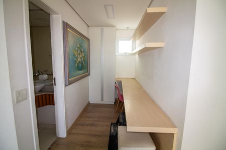 Apartamento para alugar com 123m², 3 quartos e 2 vagasEscritório