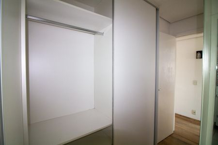 Apartamento para alugar com 123m², 3 quartos e 2 vagasCloset da suíte 2
