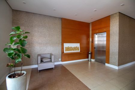 Apartamento para alugar com 123m², 3 quartos e 2 vagasHall social