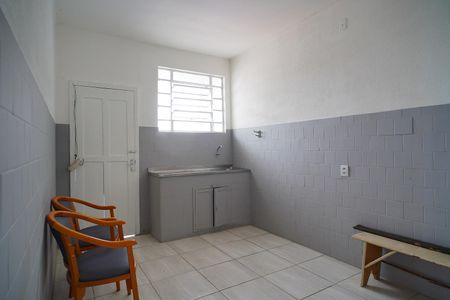 Apartamento para alugar com 90m², 2 quartos e sem vagaCozinha 