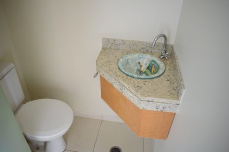 Apartamento para alugar com 200m², 5 quartos e 2 vagasBanheiro 1