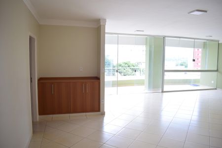 Apartamento para alugar com 200m², 5 quartos e 2 vagasSala