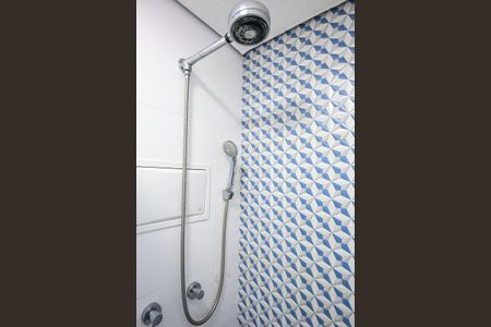 Apartamento à venda com 90m², 3 quartos e 2 vagasChuveiro do Banheiro 