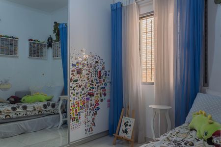 Casa à venda com 267m², 2 quartos e 2 vagas Casa à venda com 267m², 2 quartos e 2 vagasQuarto 1