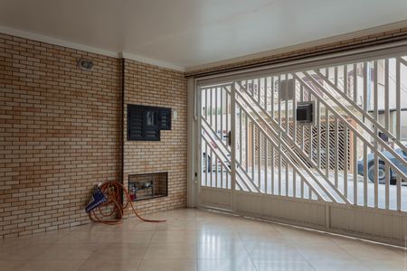 Casa à venda com 267m², 2 quartos e 2 vagas Casa à venda com 267m², 2 quartos e 2 vagasGaragem