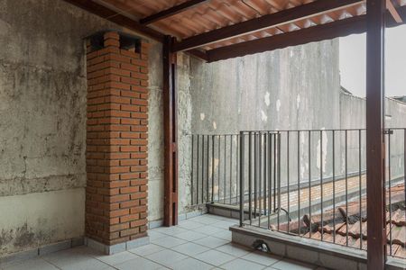 Casa à venda com 267m², 2 quartos e 2 vagas Casa à venda com 267m², 2 quartos e 2 vagasVaranda