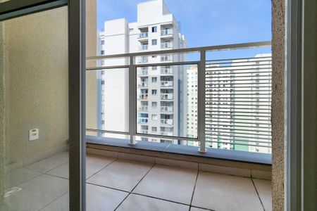 Varanda  de apartamento para alugar com 2 quartos, 43m² em Santo Cristo, Rio de Janeiro