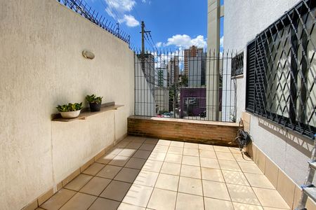 Apartamento para alugar com 235m², 3 quartos e 1 vagaVaranda