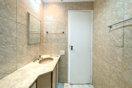 Apartamento para alugar com 235m², 3 quartos e 1 vagaBanheiro