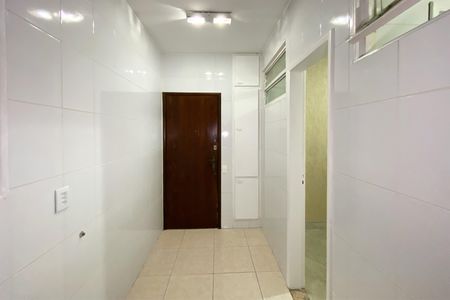 Apartamento para alugar com 235m², 3 quartos e 1 vagaÁrea de Serviço