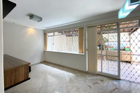 Sala de apartamento para alugar com 3 quartos, 235m² em Coracao de Jesus, Belo Horizonte