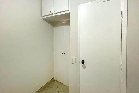 Apartamento para alugar com 235m², 3 quartos e 1 vagaEscritório