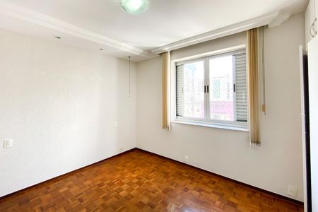 Apartamento para alugar com 235m², 3 quartos e 1 vagaSuite 1