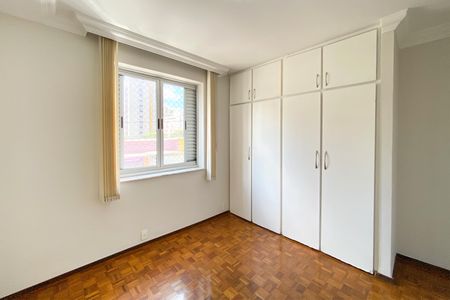 Apartamento para alugar com 235m², 3 quartos e 1 vagaSuite 1