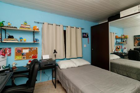 Casa à venda com 180m², 4 quartos e 4 vagasCasa 2