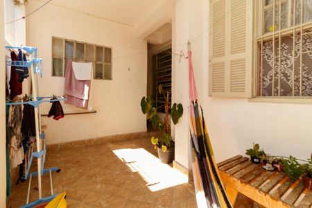 Casa à venda com 180m², 4 quartos e 4 vagasCasa 1