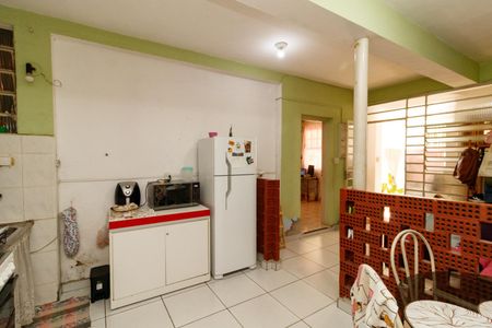 Casa à venda com 180m², 4 quartos e 4 vagasCasa 1