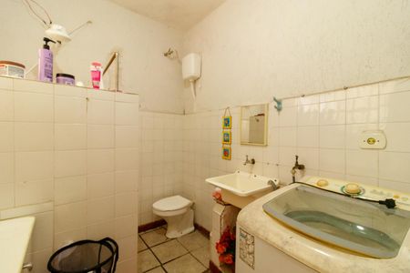 Casa à venda com 180m², 4 quartos e 4 vagasCasa 1