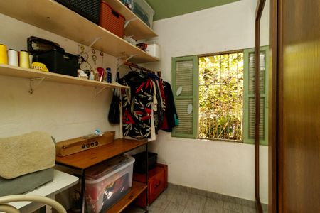 Casa à venda com 180m², 4 quartos e 4 vagasCasa 2