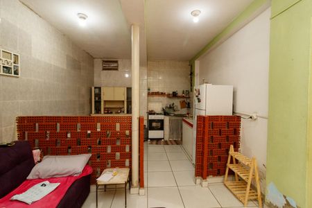 Casa à venda com 180m², 4 quartos e 4 vagasCasa 1