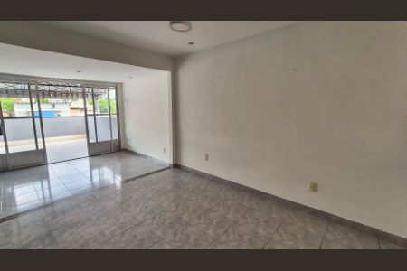 Sala de apartamento para alugar com 1 quarto, 100m² em Irajá, Rio de Janeiro
