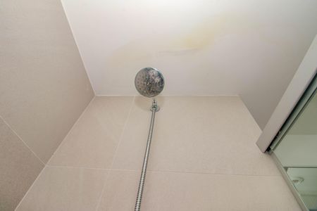 Apartamento para alugar com 67m², 2 quartos e 1 vaga Apartamento para alugar com 67m², 2 quartos e 1 vagaBanheiro da Suíte