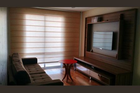 Apartamento à venda com 70m², 2 quartos e 2 vagasSala