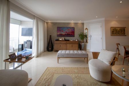 Apartamento para alugar com 145m², 3 quartos e 3 vagasSala