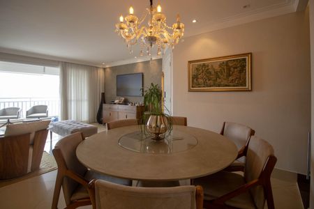 Apartamento para alugar com 145m², 3 quartos e 3 vagasSala