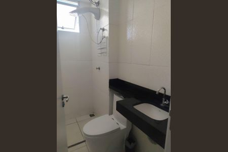 Banheiro de apartamento para alugar com 2 quartos, 61m² em São Damião, Belo Horizonte