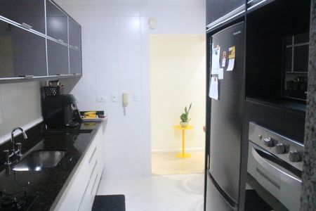 Apartamento à venda com 90m², 3 quartos e 2 vagasCozinha