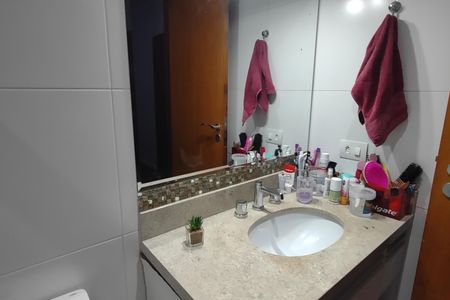 Apartamento à venda com 90m², 3 quartos e 2 vagasBanheiro da Suíte