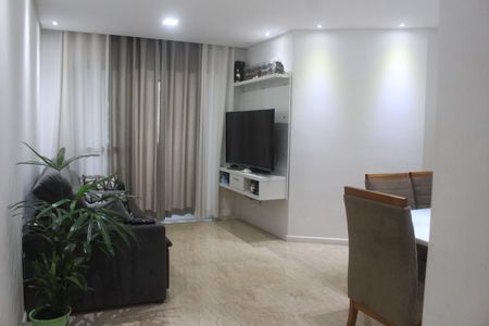 Sala de apartamento para alugar com 3 quartos, 90m² em Olímpico, São Caetano do Sul