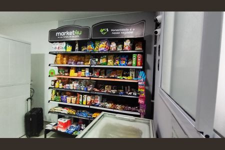 Apartamento para alugar com 42m², 2 quartos e 1 vaga Apartamento para alugar com 42m², 2 quartos e 1 vagaMercado