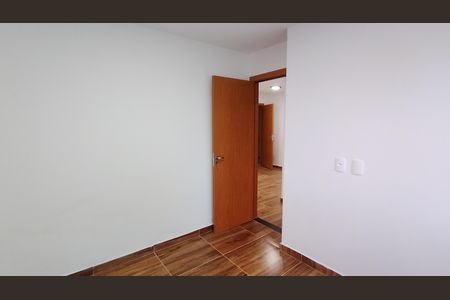 Quarto 2 de apartamento para alugar com 2 quartos, 42m² em Jardim Europa, Suzano
