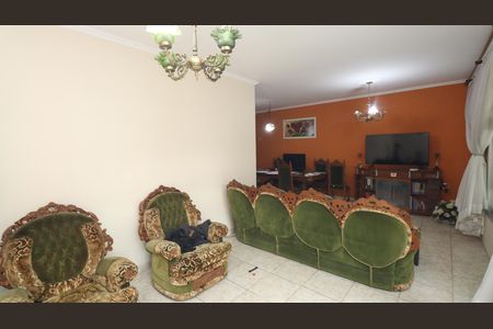 Casa à venda com 179m², 5 quartos e 2 vagasSala 