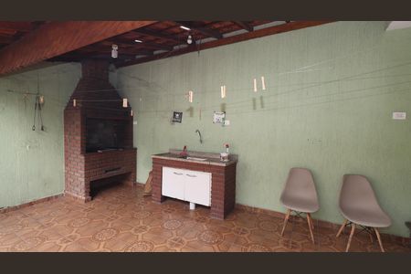 Casa à venda com 179m², 5 quartos e 2 vagasÁrea de Serviço