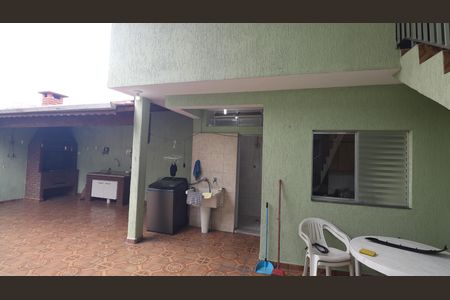 Casa à venda com 179m², 5 quartos e 2 vagasÁrea de Serviço