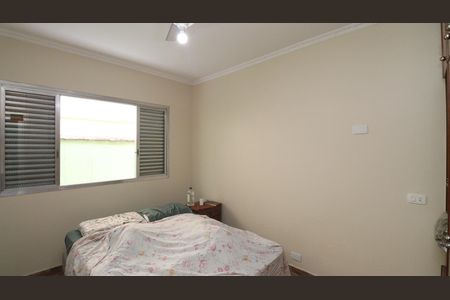 Casa à venda com 179m², 5 quartos e 2 vagasQuarto 2