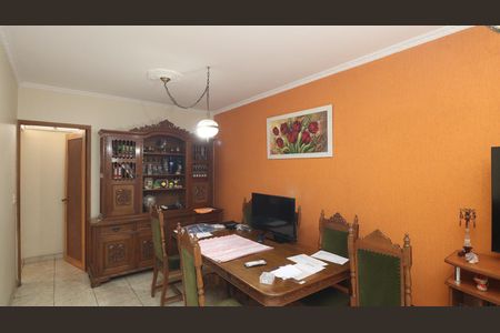 Casa à venda com 179m², 5 quartos e 2 vagasSala 